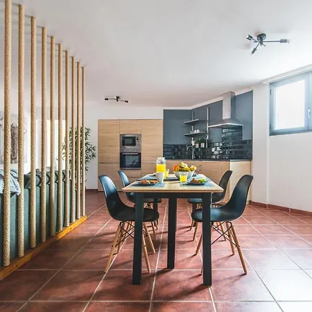 Home2book Stylish Apartment